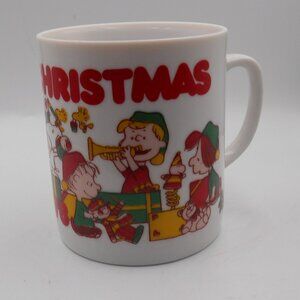 VINTAGE PEANUTS MERRY CHRISTMAS COFFEE TEA MUG CUP COLLECTIBLE CIRCA 1978